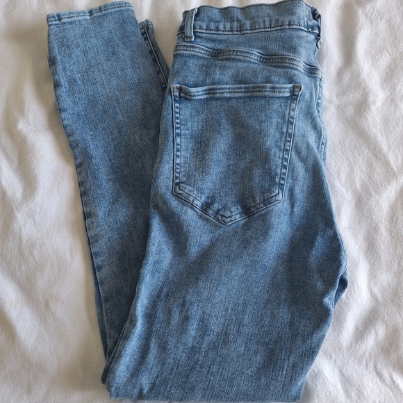 Express Skinny High Rise Jeans - Picture 2 of 6